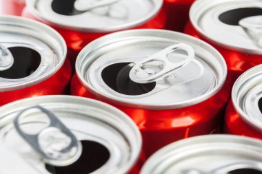 Boş geri dönüşüm kutu yakın çekim