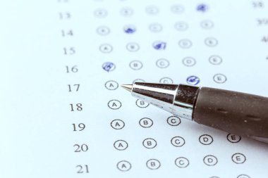 cevapları ile Test Puanı tablosunun görünümünü kapat