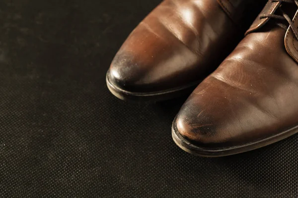 Mode Klassisch Polierte Braune Oxford Brogues Für Männer — Stockfoto