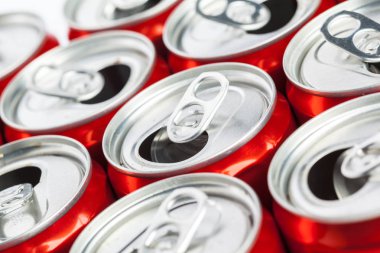 Boş geri dönüşüm kutu yakın çekim