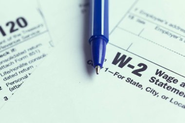 Vergi zamanı. Kavram görüntü.