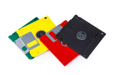 Disketler beyaz arka plan üzerinde izole görünümünü kapat