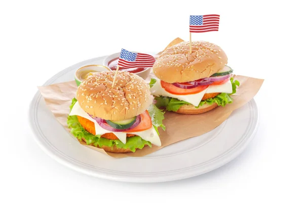 Beyaz Arka Plan Üzerinde Izole Burger Yakın Çekim — Stok fotoğraf
