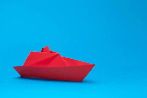 Origami Barco Papel Sobre Fondo Azul —  Fotos de Stock