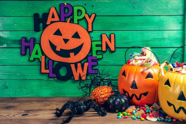 Cadılar Bayramınız Kutlu Olsun! Kabak şeker içinde belgili tanımlık ev ile.