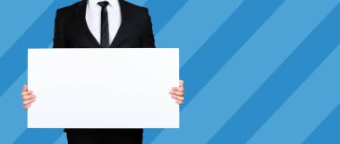 Tanınmayan işadamı ile kopya alanı boş kağıda holding