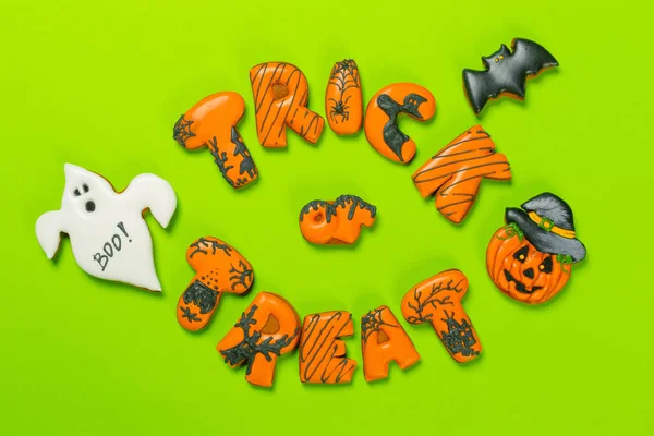 Halloween Concept Met Cookies Kleurrijke Achtergrond — Stockfoto