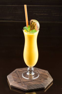 Tutku meyve suyu kapat