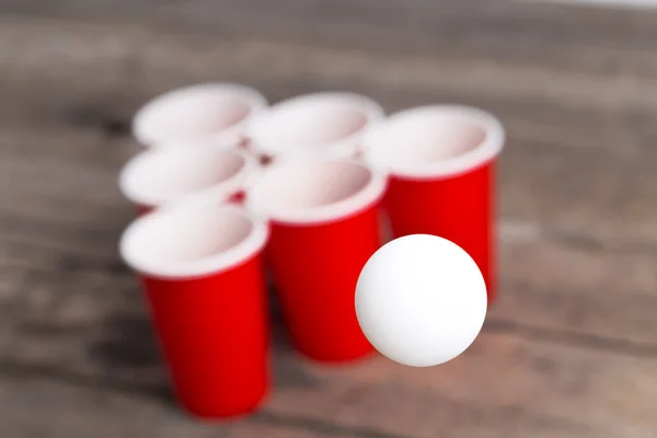 Game Beer Pong Wooden Table — Stock Photo, Image