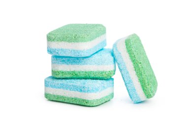 Beyaz bir arka plan üzerinde bulaşık makinesi Tablet