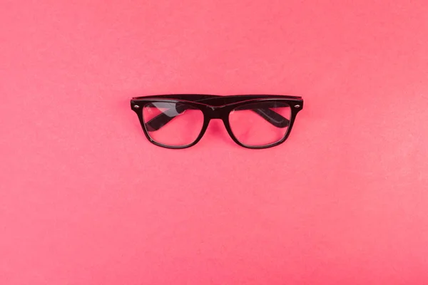 Σύγχρονη Μοντέρνα Γυαλιά Απομονωμένη Τέλεια Αντανάκλαση Γυαλιά — Φωτογραφία Αρχείου