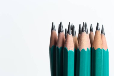 Basit kalemler yığın görünümü Kapat