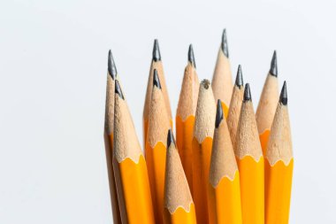 Basit kalemler yığın görünümü Kapat