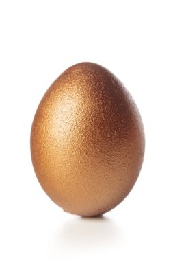 altın yumurta beyaz izole