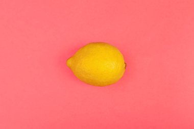 renk arka plan üzerinde izole limon yakın çekim