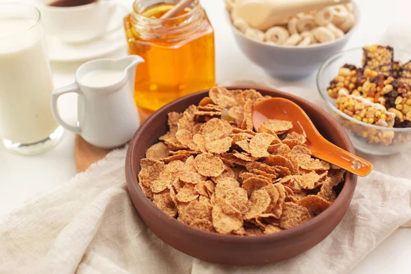 Primo Piano Ciotola Muesli Sano Sul Tavolo — Foto Stock