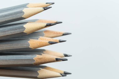 Basit kalemler yığın görünümü Kapat