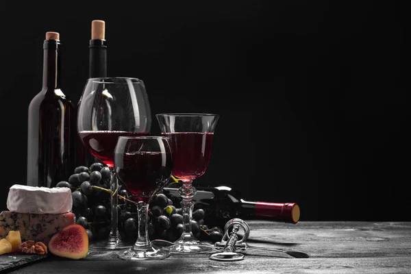 Vinho Queijo Mesa — Fotografia de Stock