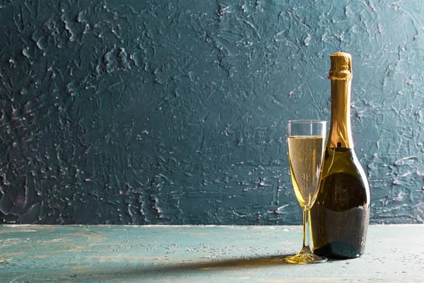 Glazen Een Fles Champagne — Stockfoto