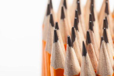 Basit kalemler yığın görünümü Kapat