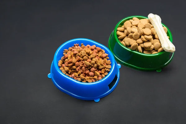 Comida Seca Saludable Para Perros Gatos —  Fotos de Stock