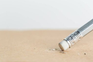 yazma ve silgi kalem kadar Cloe