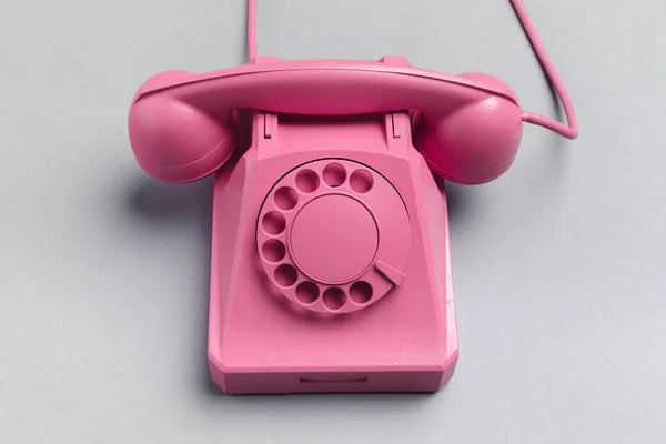 Старинный Телефон Цветном Фоне — стоковое фото