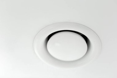 Tavanda beyaz duman dedektörü