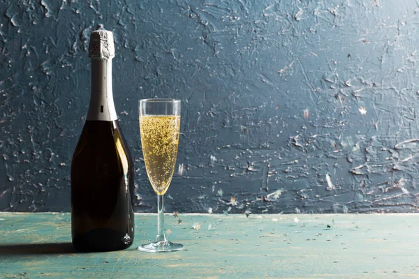 Bicchieri Bottiglia Champagne — Foto Stock