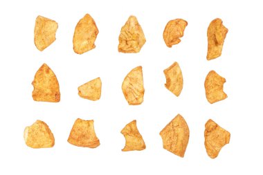 kurutulmuş elma dilim beyaz zemin üzerine izole 