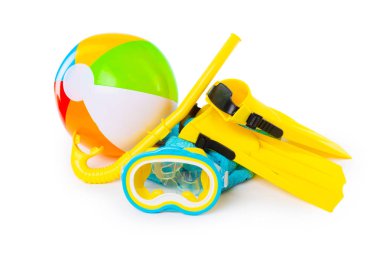 Dalış ekipmanları gözlük, şnorkel ve palet beyaz arka plan üzerinde.