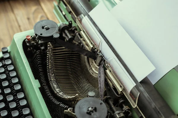 Närbild Gröna Vintage Skrivmaskin Maskin — Stockfoto
