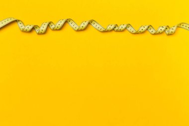 Sarı plastik bant üstten görünüm ölçme