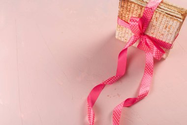 Geleneksel Yahudi Fısıh Hamursuz ekmek ekmek