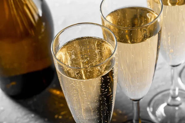 Close Van Vele Bril Met Champagne — Stockfoto