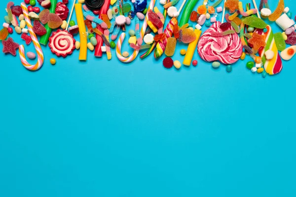 Caramelos Colores Sobre Fondo Azul — Foto de Stock