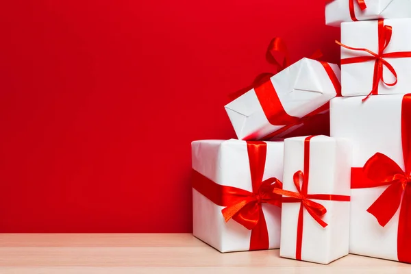 Primer Plano Las Cajas Regalo Navidad Mesa — Foto de Stock