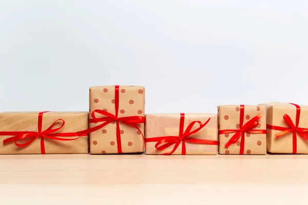 Primer Plano Las Cajas Regalo Navidad Mesa — Foto de Stock