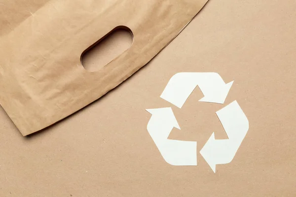Conceito Ecológico Com Símbolo Reciclagem Vista Superior Fundo Mesa — Fotografia de Stock