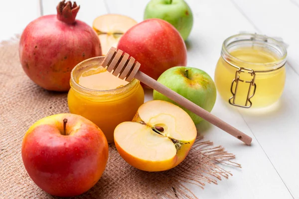 Apel Dan Madu Makanan Tradisional Tahun Baru Yahudi Rosh Hashana — Stok Foto