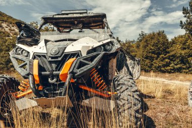 Arka planda, Atv seyahate yakın çekim