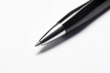 izole kırpma yolu ile beyaz arka plan üzerinde kalem