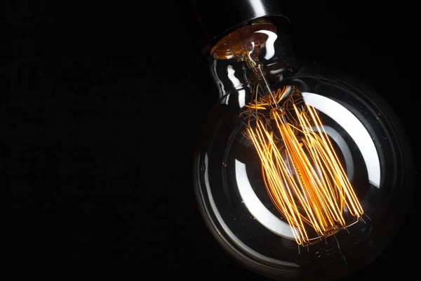 Μια Κλασική Λάμπα Φωτός Του Edison Σκούρο Φόντο Χώρο Για — Φωτογραφία Αρχείου
