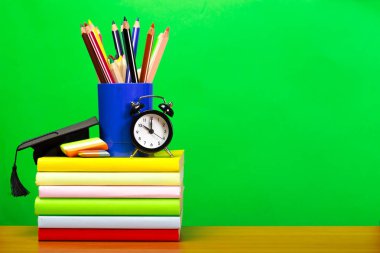 Eğitim ya da kavram okula geri.