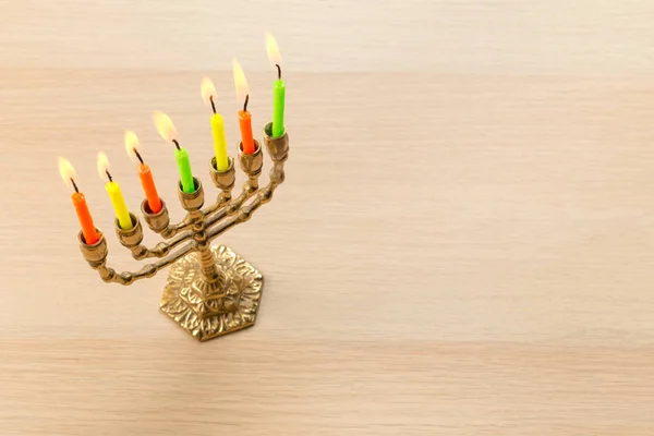 Bronze Chanukka Menora Mit Brennenden Kerzen — Stockfoto
