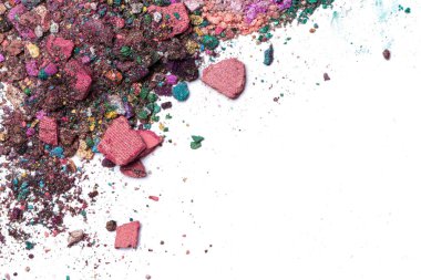 Beyaz arka plan üzerinde izole renkli kaptırdın.