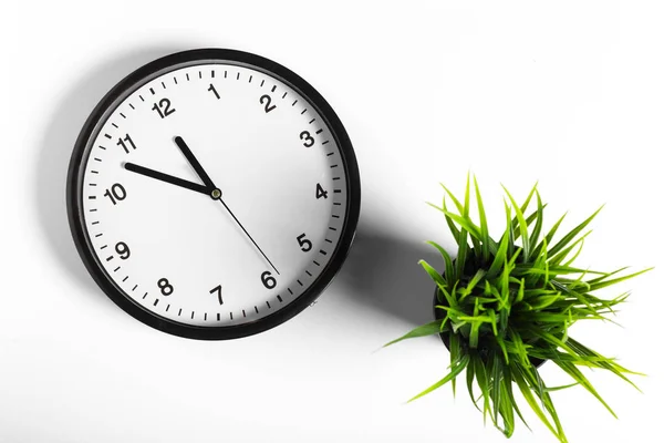 Simple Classic Black White Wall Clock — Stock Photo, Image