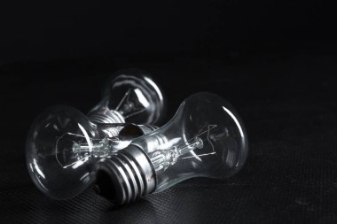 Üç akkor lambalar yakın çekim