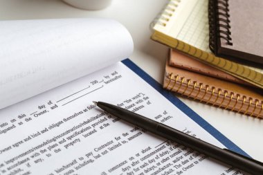 Yasal sözleşme imzalanması - emlak sözleşmesi satın almak