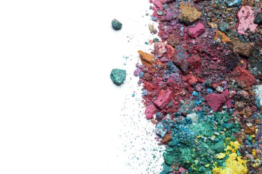 Göz merceği beyaz arkaplanda izole edildi.